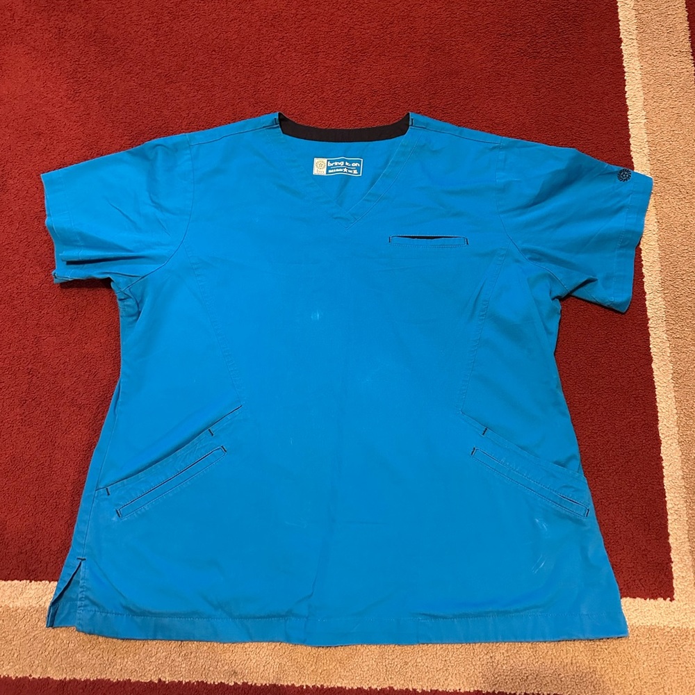 Bring it on Blue Scrub Top Used Size XL